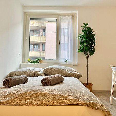 Stylish Schoenbrunn Apartments With Free Parking Vienna Exterior photo