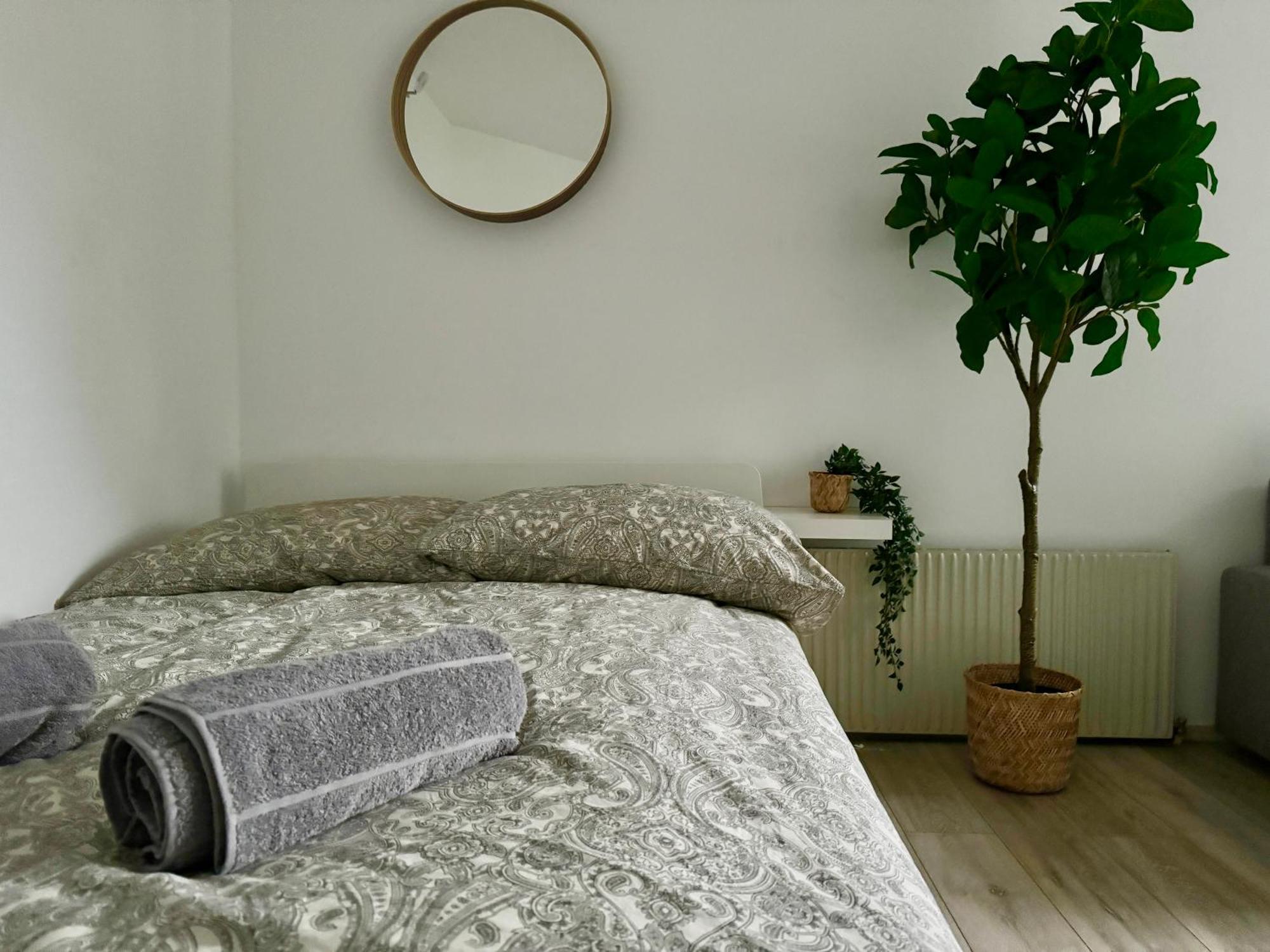 Stylish Schoenbrunn Apartments With Free Parking Vienna Exterior photo