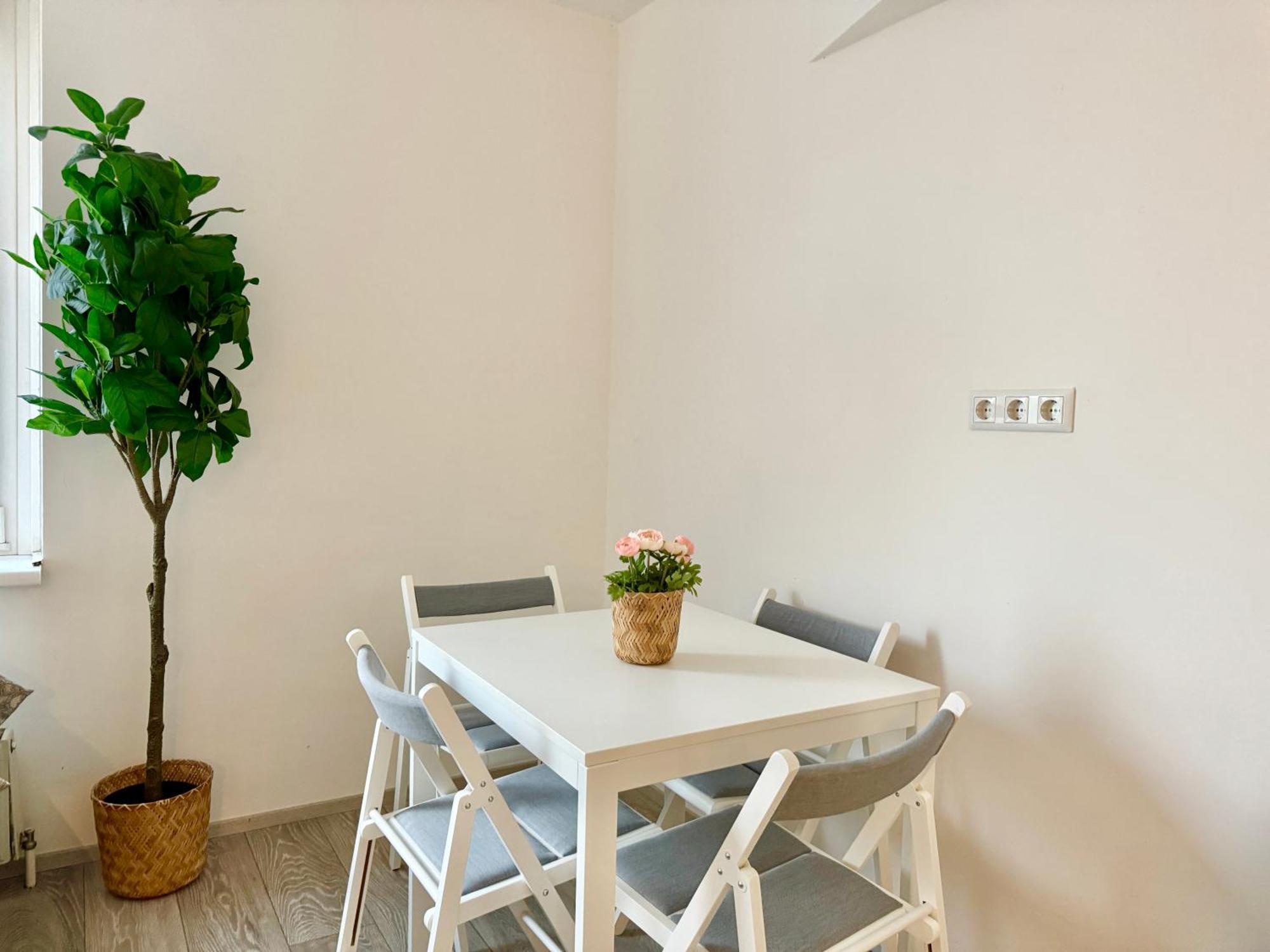 Stylish Schoenbrunn Apartments With Free Parking Vienna Exterior photo