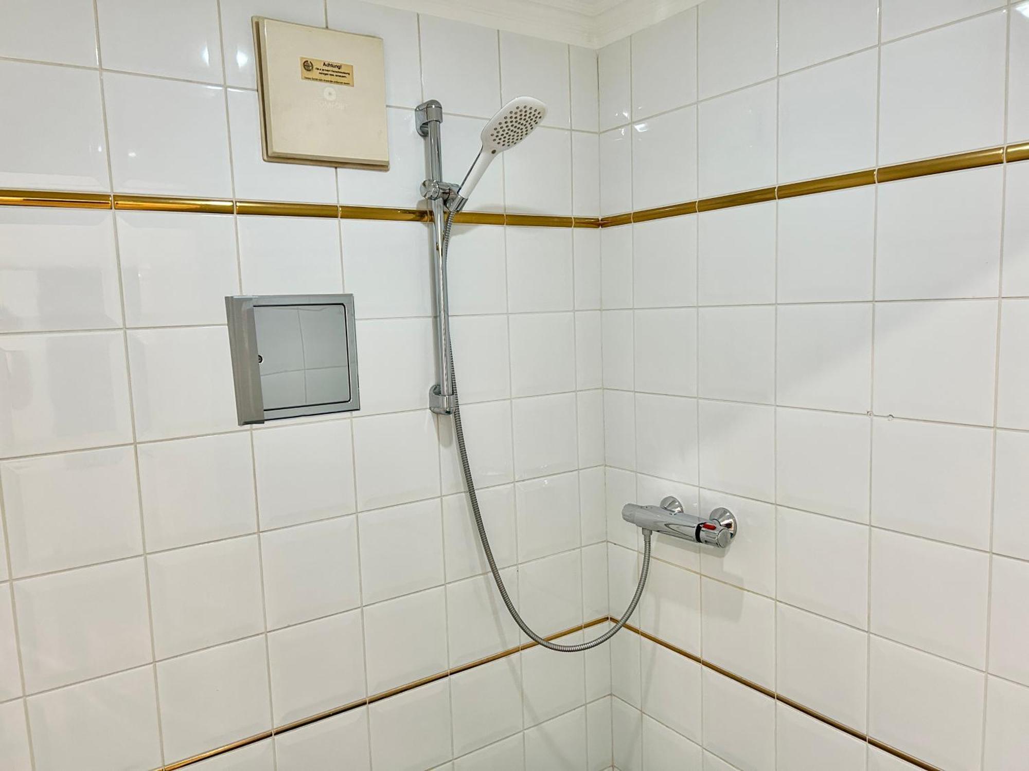 Stylish Schoenbrunn Apartments With Free Parking Vienna Exterior photo