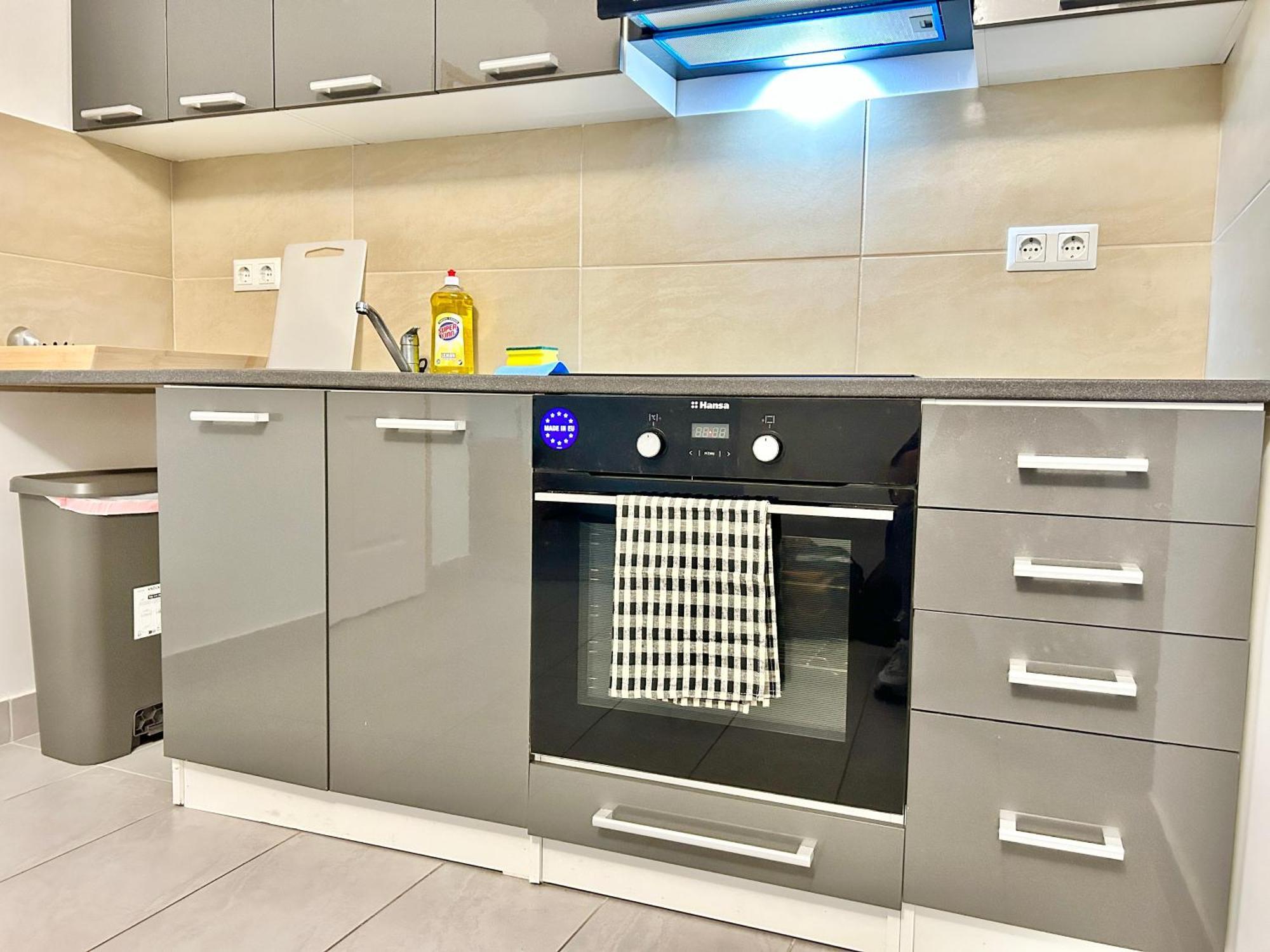 Stylish Schoenbrunn Apartments With Free Parking Vienna Exterior photo